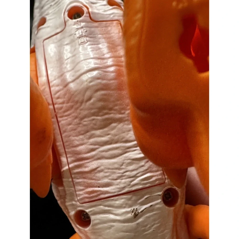 Zuru‎ Robo Alive Dino Wars Attacking Velociraptor Orange Walks Lights Up Chomps